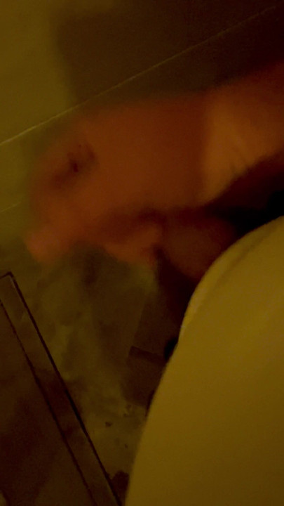 Cọ xát con cu nhỏ của tôi