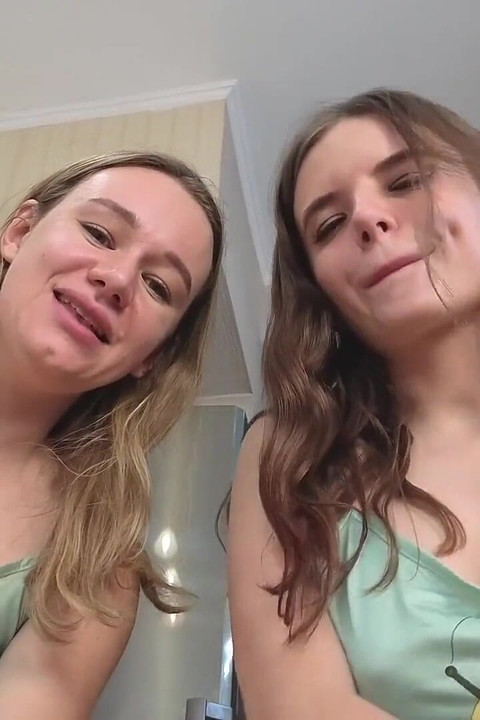 Smear zakar keju: pancutan di Stinky Camembert!