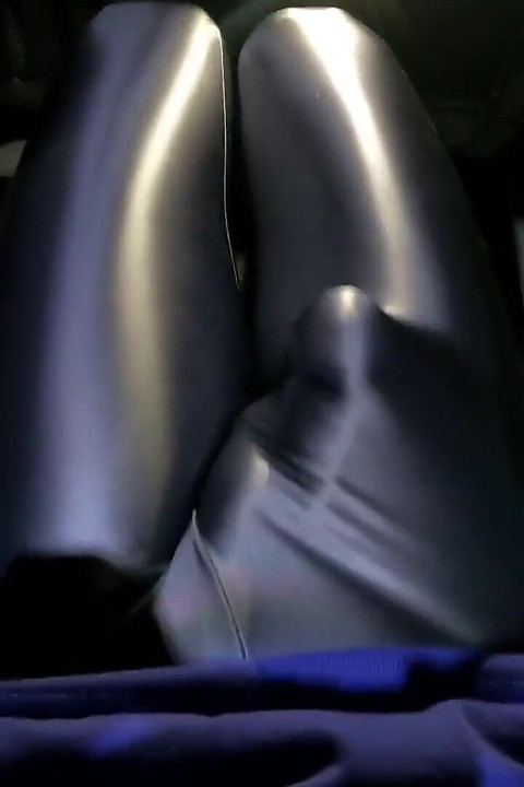 I Cum in Supertight Leggings on the Bus Getting Back From Training