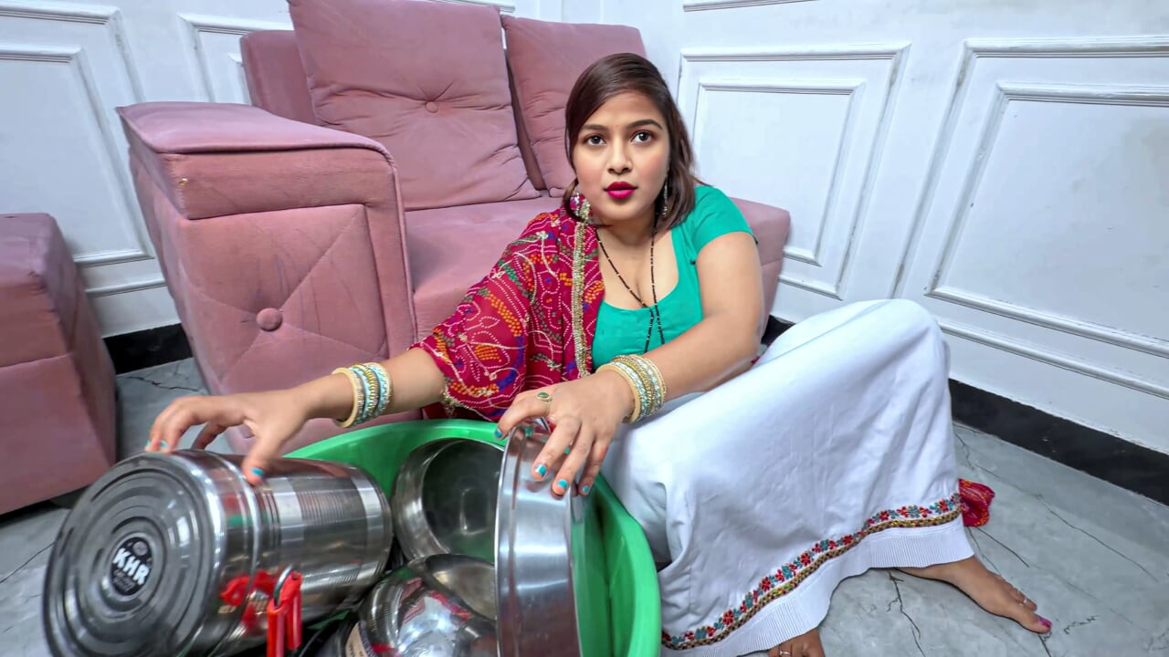 Village Desi Bhabhi Cheated on her Husband, and have Sex with Stranger Guy.