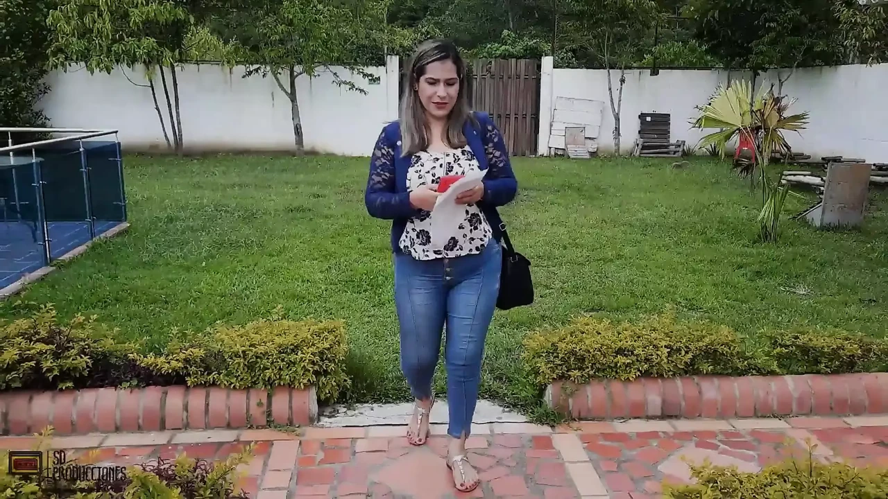 I Make a Good Proposal to an Unknown Girl - Part 1 - Porn in Spanish