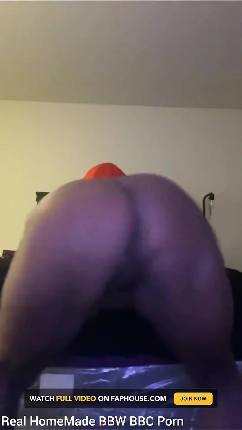 Bent Over Bouncing Shaking My Huge Ass