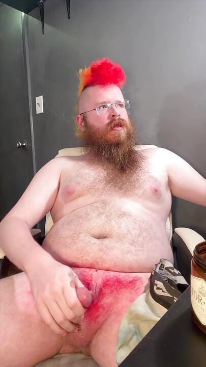 Watching some porn and jacking my dick