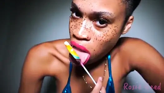Трахнули в ум Shiny Lips Lolly (стандартное определение)