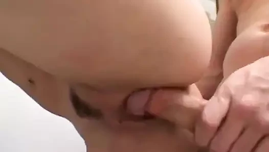 Genç kız müdürü tarafından sikiliyor