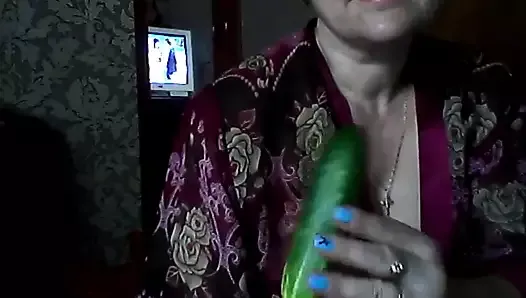 Hot Russian mature mom Elena play on skype