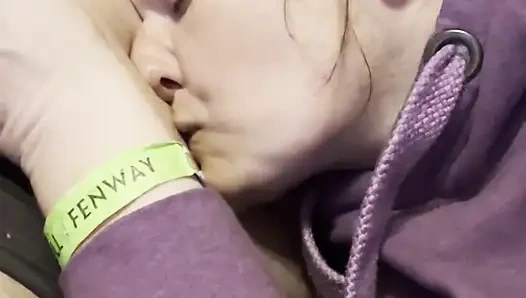 Hast du einen großen schlaffen bauch? Du kannst meine äußerste Glückseligkeit sein! Mein traumland kann für dich langweilig sein