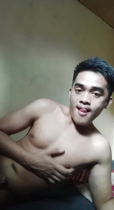 Cute asia fucker searching for a fucking budy