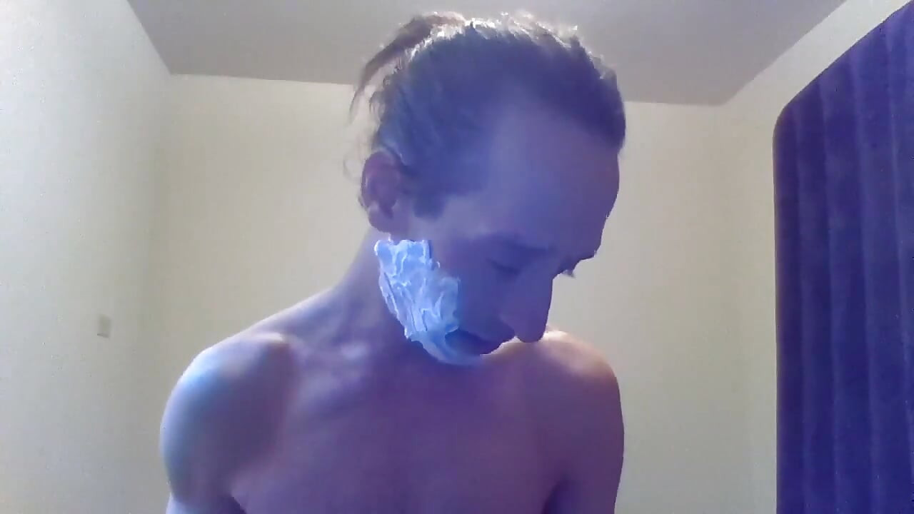Transgirl Shaving Her Face
