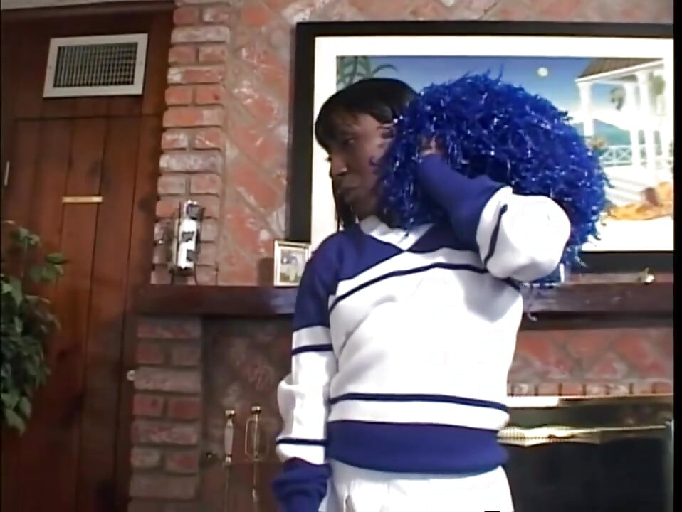 Big boobs black cheerleaders in action (Full original movie.)