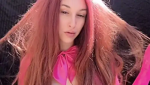 Artemisia si cewek hot italia dengan rambut panjang yang super sange lagi asik fetish rokok