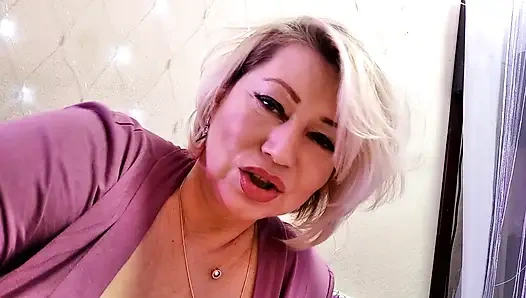 WHY DID GOD GIVE A WOMAN A MOUTH? )) (2)