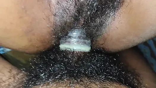 Üvey erkek kardeş seks videoları çekerken üvey kız kardeşiyle kötü seks yapıyor