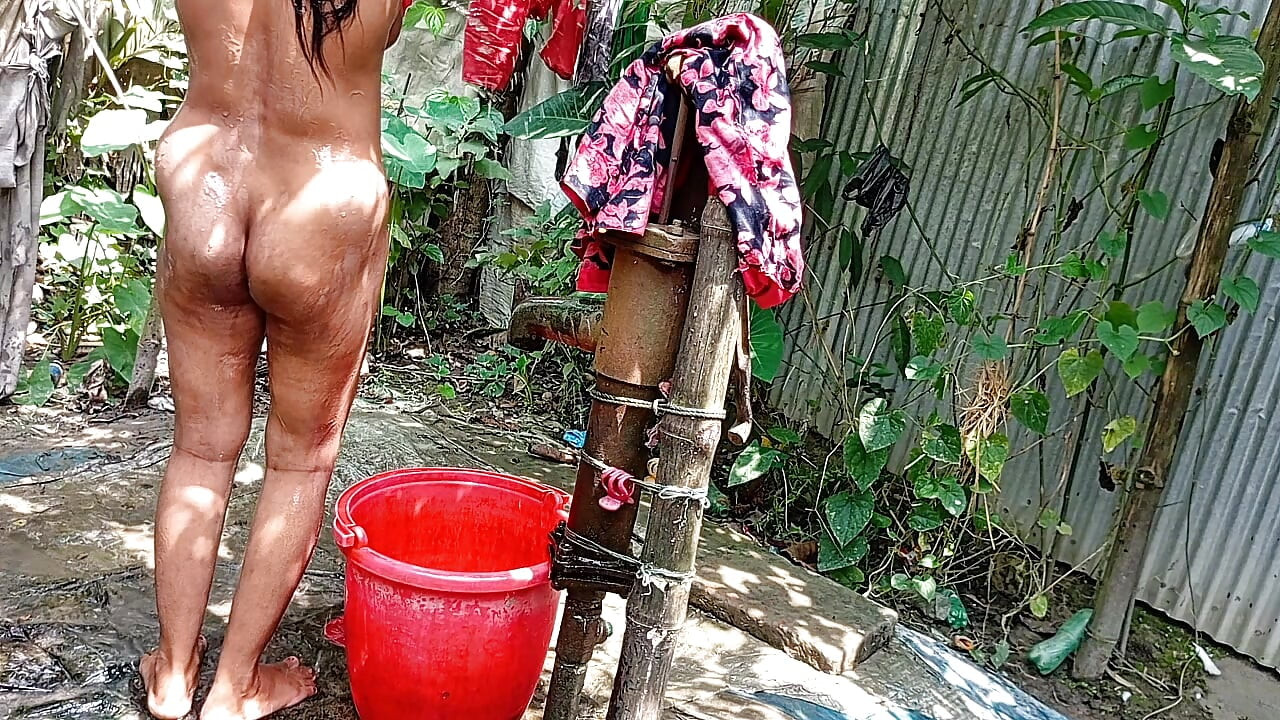 I fucked my village stepsister outside while she was taking a bath.