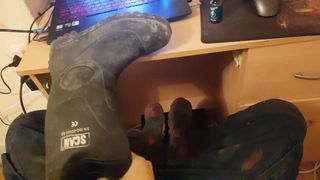 Wanking in worker gear while fucking and cumming in my boots