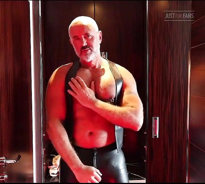Just Flexing and. a Bit of a Solo