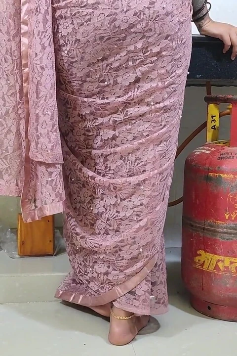 纱丽臀部按肚脐浪漫