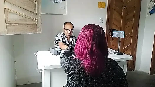 Горячее интервью с ее большими сиськами и задницей