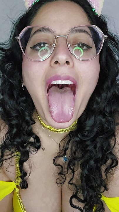 Eddie Queens ft. babyluna939 - Princess Belle Smoking Fetish, Smoke Blowjob and Facial Finish Part 1