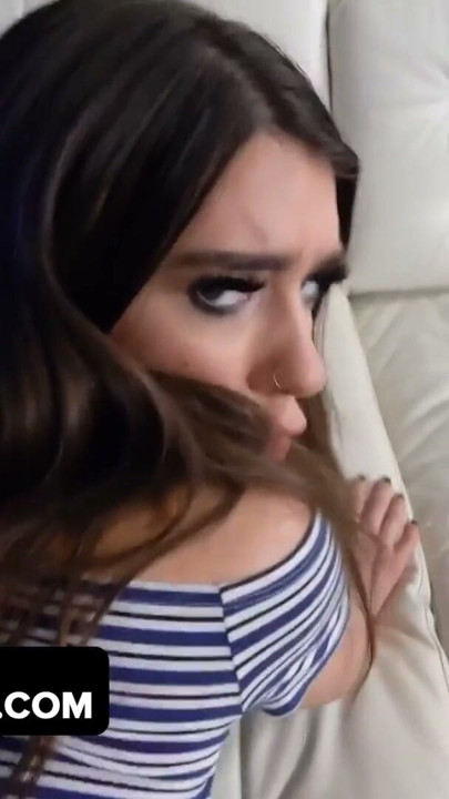 Hot Horny Teen StepDaughter Joseline Kelly Seduces StepDad With Twerking & Fucked Him To Orgasm POV - DadCrush | Clip 3