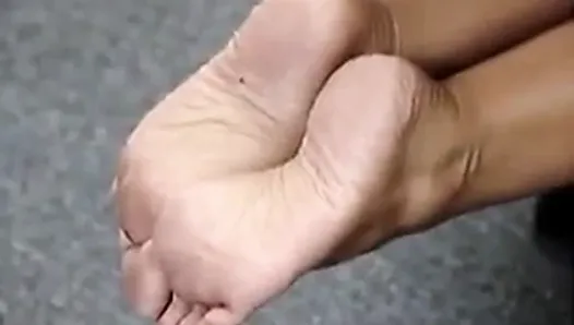 Damn he has some sexy thick wrinkled soles!