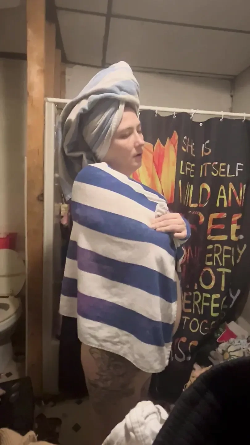 Stepsis in shower and catches stepbro