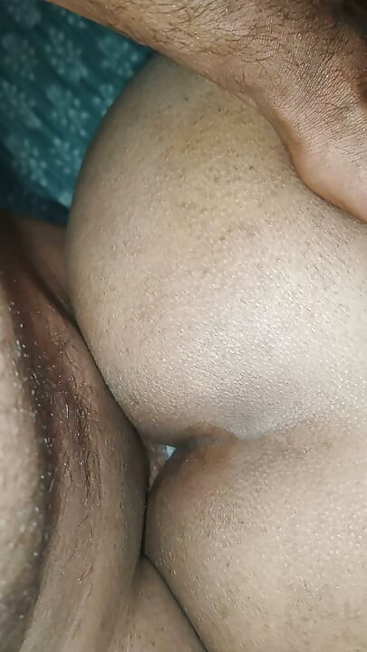 Desi Bhabhi Ki Gaand Mari Thuk Laga ke
