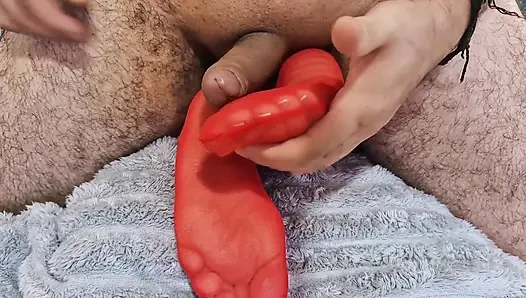Aku lagi asik muasin memekku pakai stoking seksi ini!