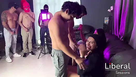 MILF GANGBANG AND SKINNY YOUNG WOMAN, GETTING COCKS FROM UNKNOWN MEN