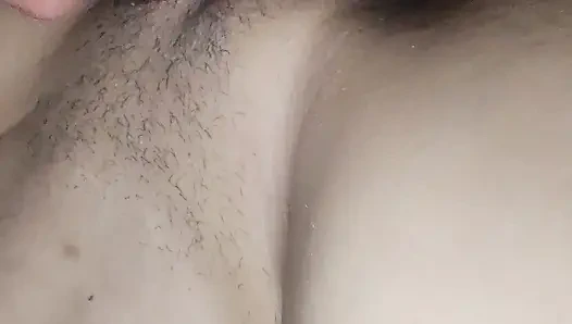 Es hilft mir, es tut weh, aber ich mag anal mit Conaolador