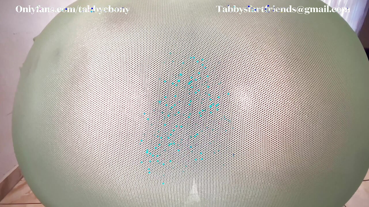 FART QUEEN TABBYEBONY - POV - FARTING ON YOU!