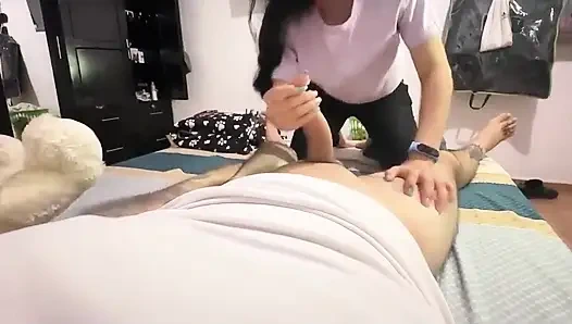 Horny Young Girl I Met on Tinder Swallows All My Cum