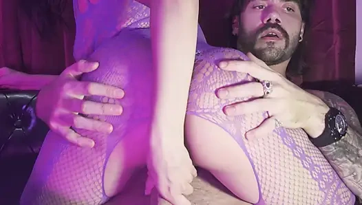 Vertikal: vip room ep.7: penari striptis seksi penelope suka memuaskan