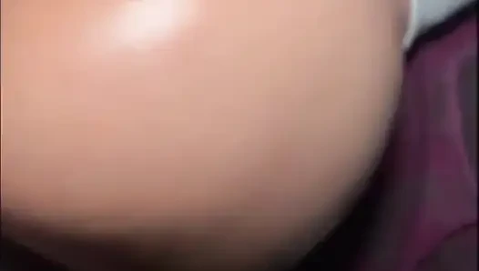 Memek sempit cewek sange ini dicrot dua kali!