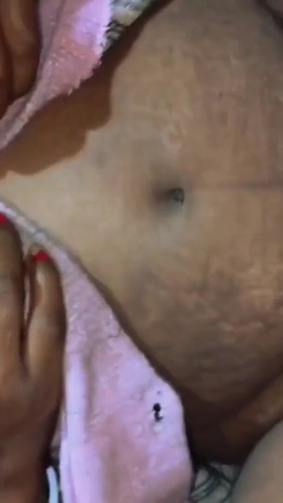 Indian desi beautiful Madhu bhabhi ki boobs daba ke bhaiya ne chut pel diya.hindi viral sex video.Girlfriend boyfriend… | Clip 1