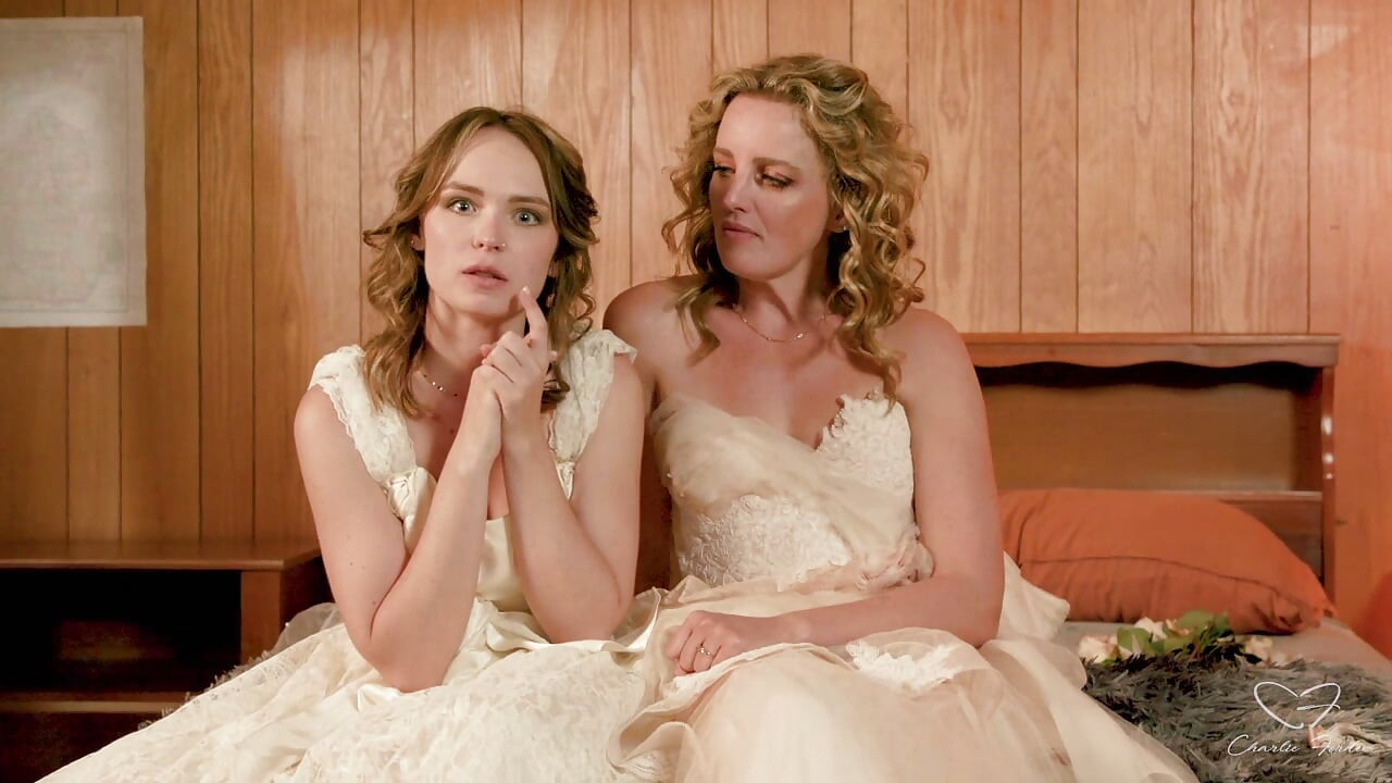 Interview: Marriage and Eloping Featuring Charlie Forde, Lilly Bell