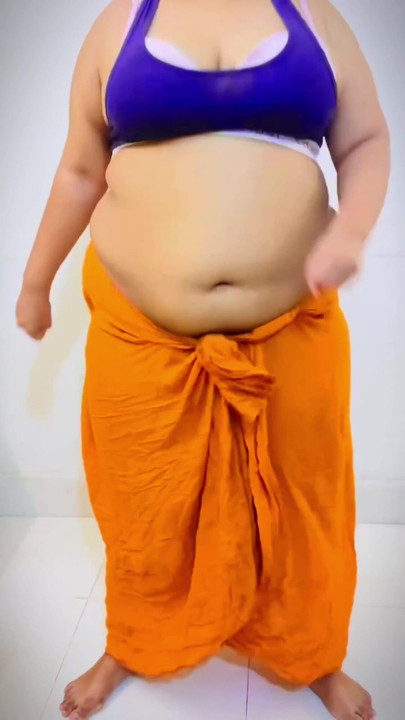 Mallu Big Ass Indian Tamil Bhabhi | Clip 1