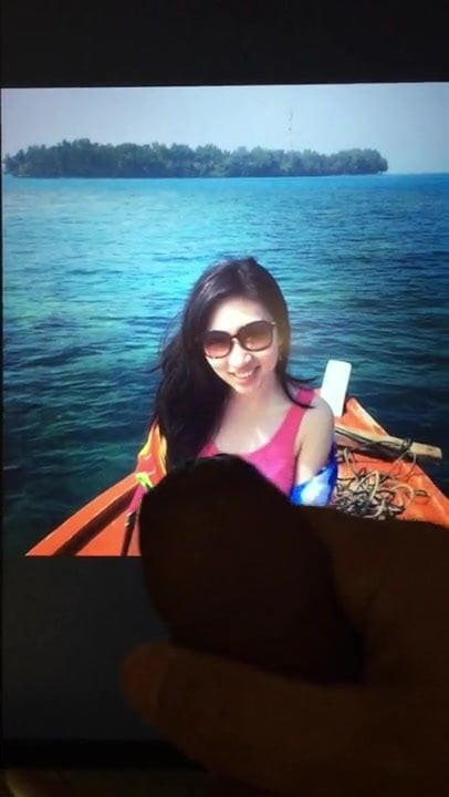 Cum tribute