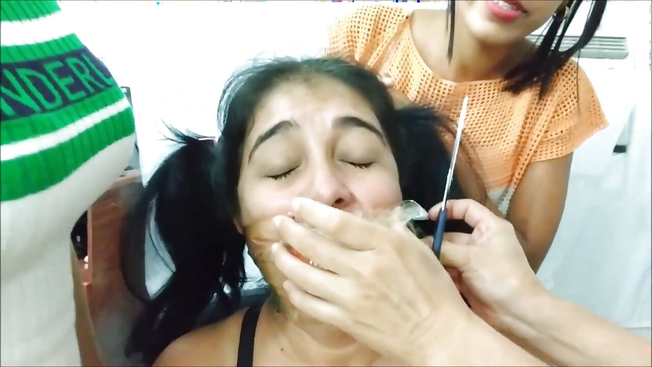 O treinamento de mordaça de Wendy Lopez