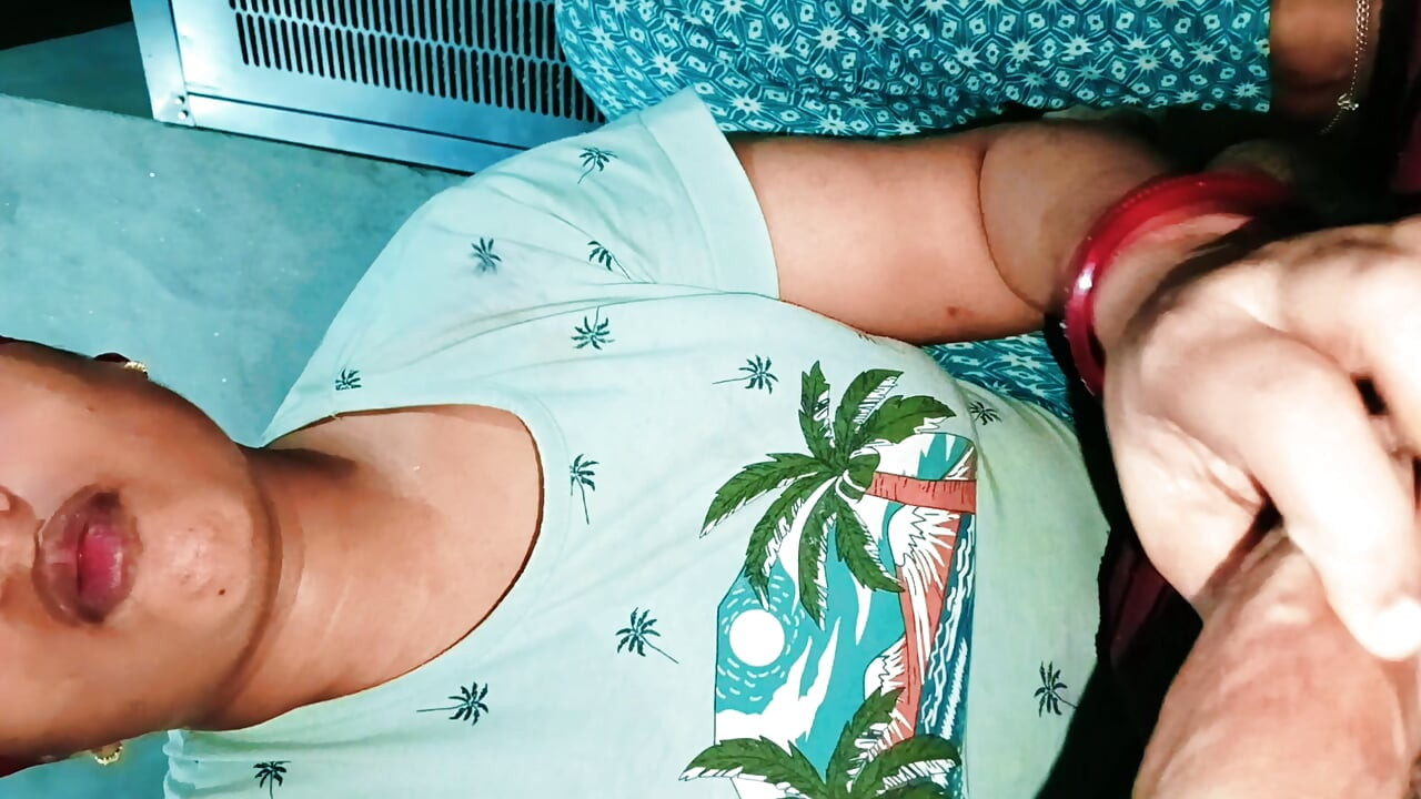 Mengundang bhabhi desa ke rumahku dan meniduri memek pirang saudara tiriku sepanjang malam, sangat menyenangkan untuk menyetubuhi blaku