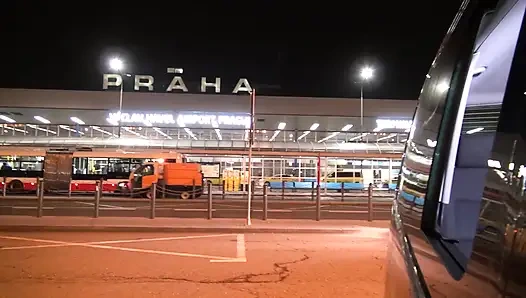 Пикап в аэропорту - Саша Steele