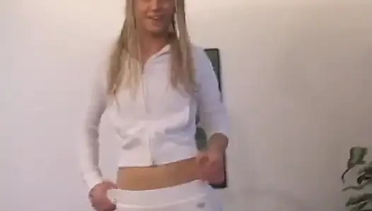 Nervous Kailey Spreads and Jerks Her Trimmed Pussy
