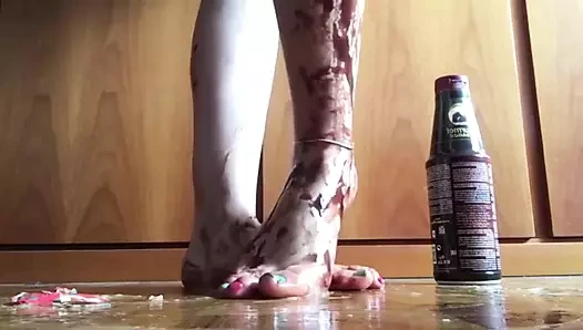 Seksi yüksek topuklu ayakkabılar yumurtayı eziyor