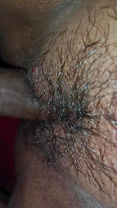 Peli cudai ladki ki choti cut me