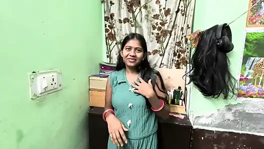 Guru menggoda murid perawannya yang imut. Gadis sekolah perawan India pertama kali (kelas) berhubungan seks dengan guru