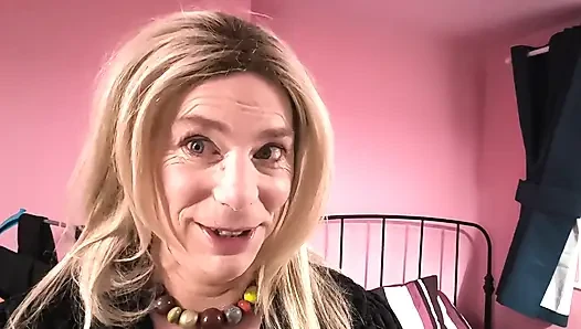 Azgın nikki fışkırtıyor