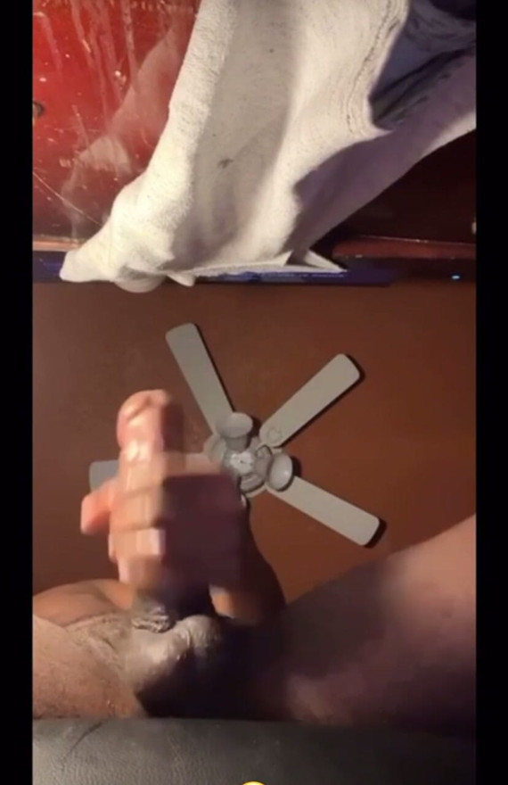 在前面射精