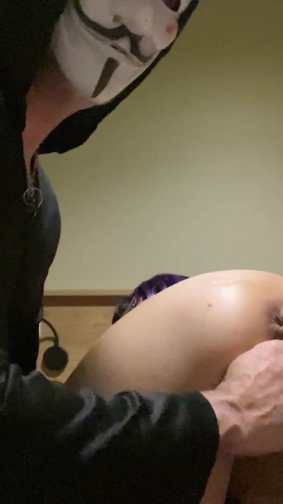 ยัดกําปั้น Violette เซ็กซี่