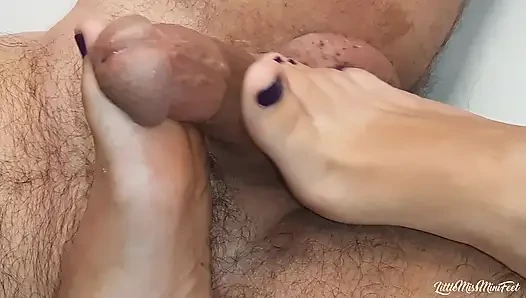 I Play With My Toes Until He Cums