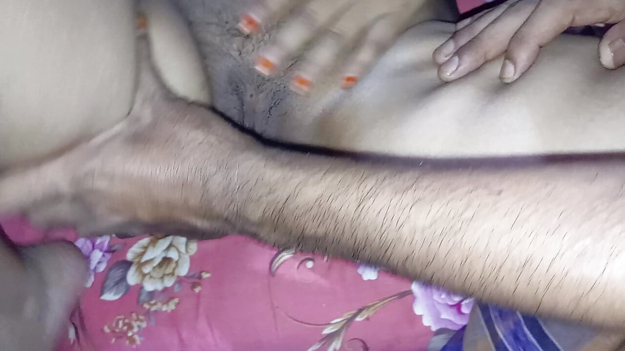 Lần đầu tiên làm tình với anh rể. Video sex âm thanh Bangla.